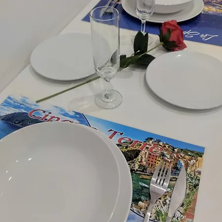 Casa Vacanze Andrea La Tua Base Per Visitare Il Mare Delle Cinque Terre Apartment La Spezia