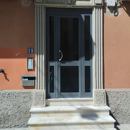 Apartment Casa Vacanze Andrea La Tua Base Per Visitare Il Mare Delle Cinque Terre